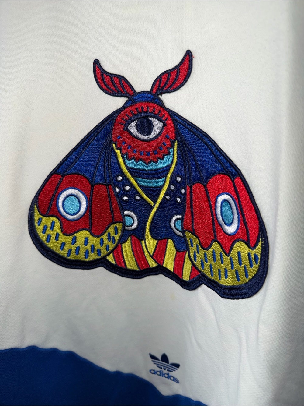 adidas Cream & Blue Crewneck Sweatshirt with Red Accents - Picture 2 of 4